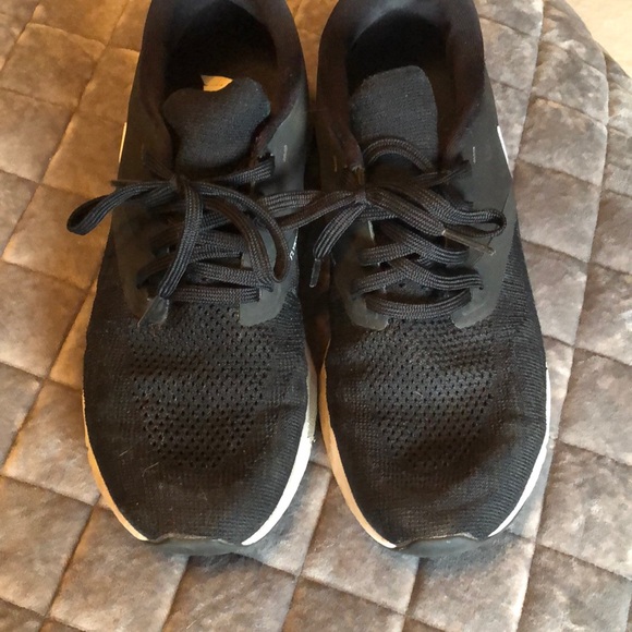 Nike odyssey flyknit. 9.5 - Picture 1 of 5